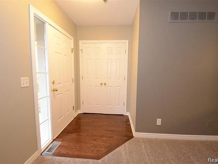 263 S Village Way #23 — Photo 7