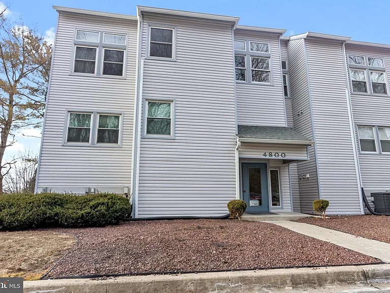 4807 Birch Cir #142 — Photo 1