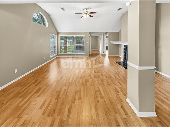 5th image of 25914 Richards Rd