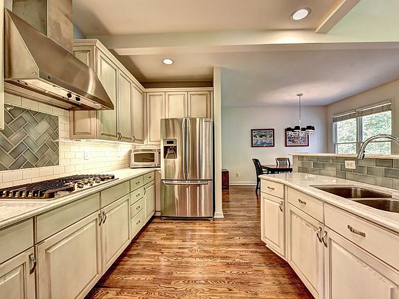 Updated Chef's Kitchen