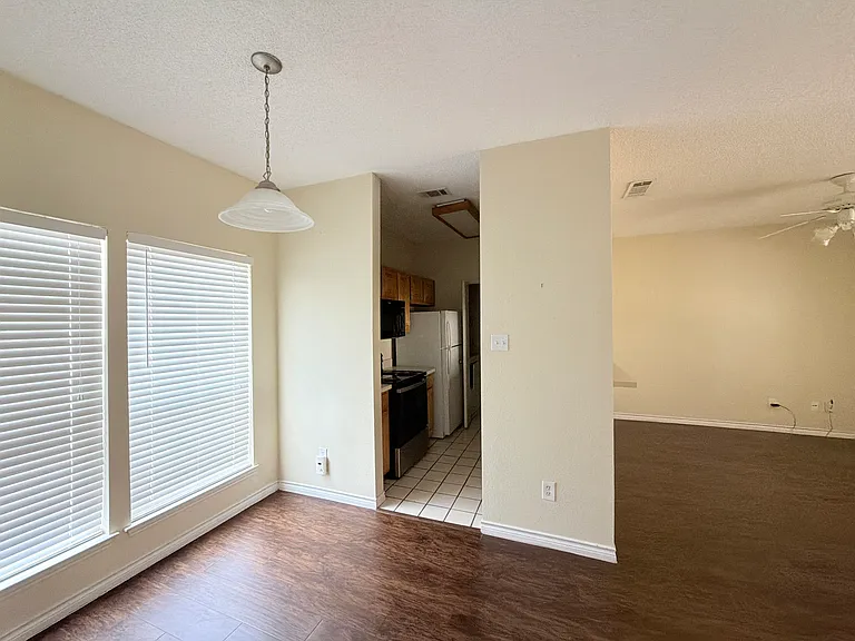 3001 Cedar St #114 — Photo 11