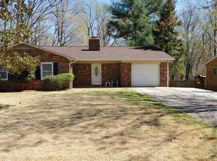 1012 Starkhill Dr, Kernersville, NC 27284