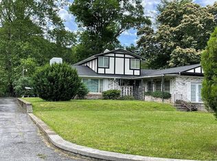 727 Matoaka Rd, Rock, WV 24747