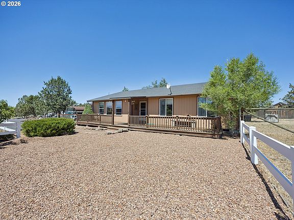 4th image of 12866 SE Davis Loop