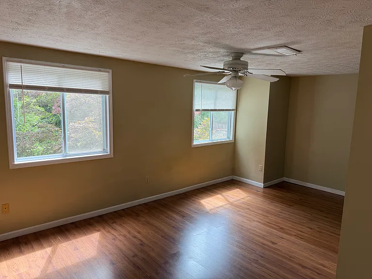 Long Beach Cir — Photo 4