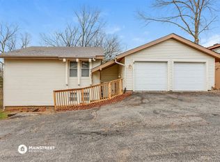 9 Muir St, Eureka, MO 63025