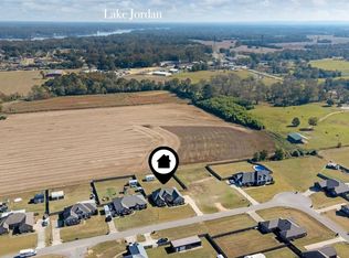 166 Meagan Dr, Deatsville, AL 36022