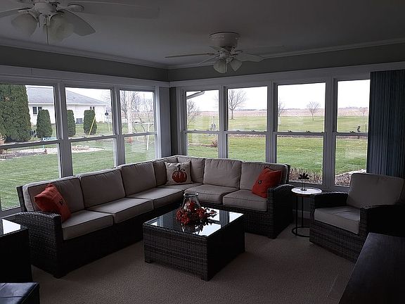 4th image of 404 S West St #282