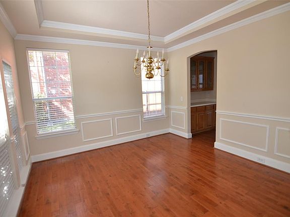 3rd image of 4237 Sun Creek Ct