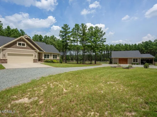 190 Bunkhouse Road, Aberdeen, NC 28315