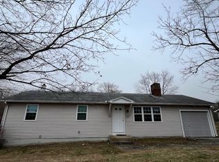 33 Florence Rd, Easthampton, MA 01027