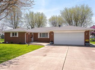 313 W Clark St, Swayzee, IN 46986