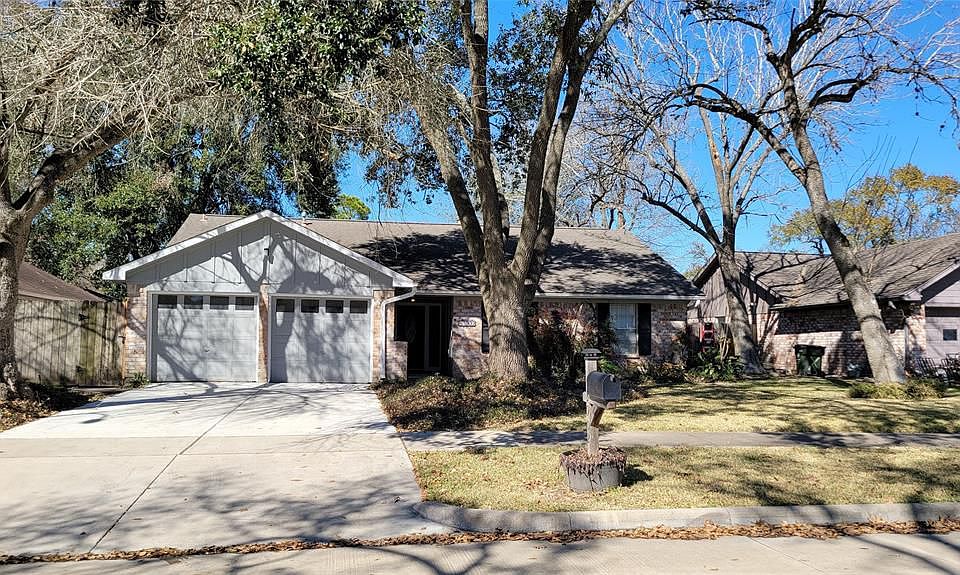 1st image of 13902 Ivymount Dr