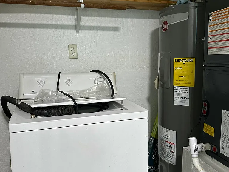 2130 Forest Knoll Dr NE #202 — Photo 7