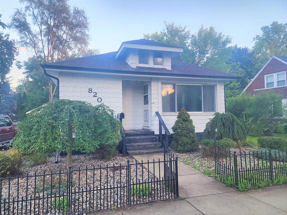 1st image of 820 Mill St
