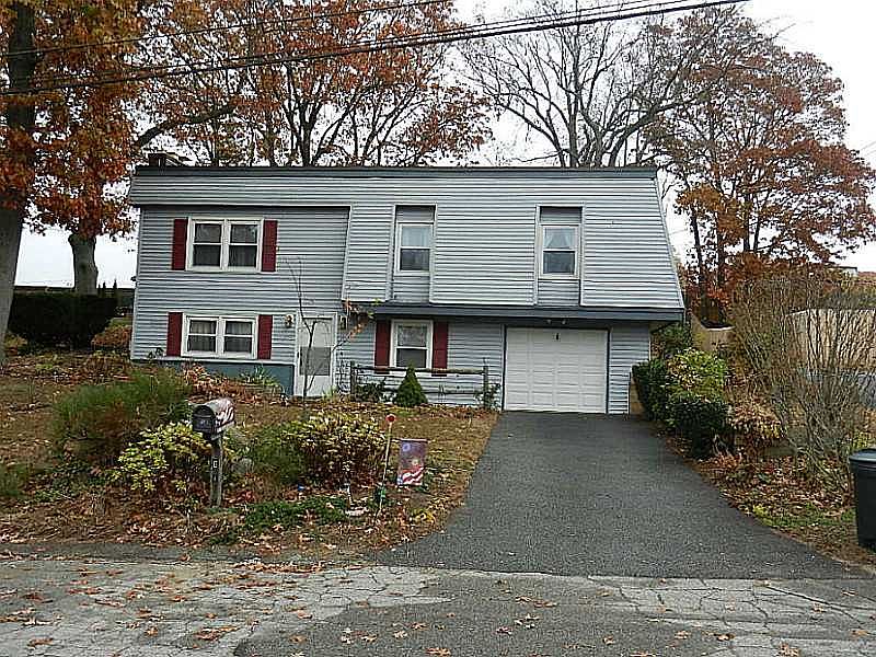 1st image of 60 Shady Hill Dr