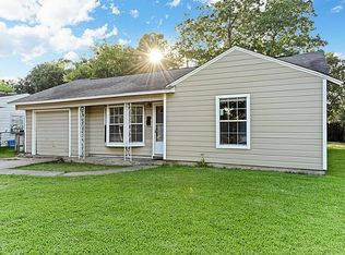 2611 Wentworth Ln, Pasadena, TX 77506