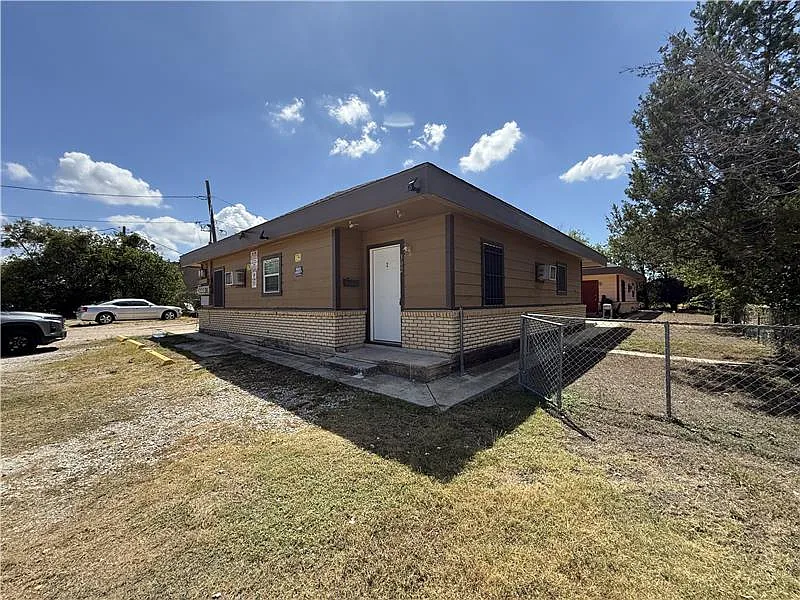 Studio, 399 sqft, $600 — Photo 1