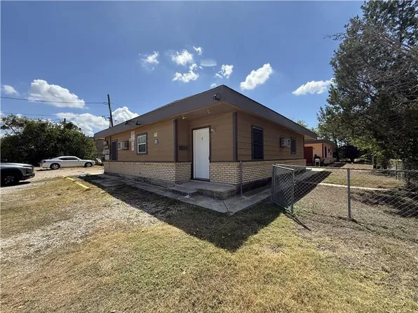 302 W Valley Rd, Harker Heights, TX