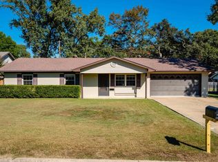 109 Shady Grove Ln, Sherwood, AR 72120