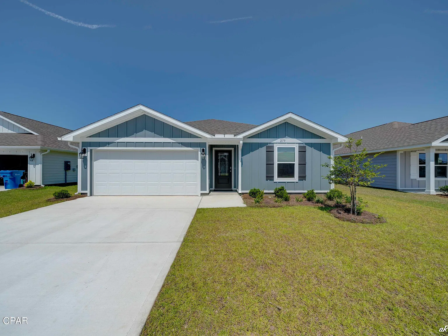4 bed, 1387 sqft, $2,100 — Photo 2