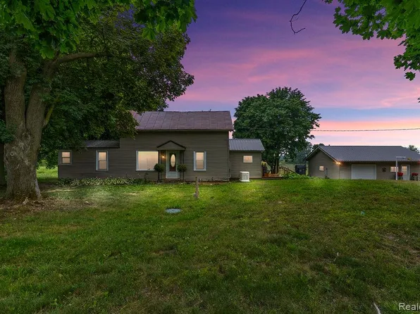 2410 S Coldwater Rd, Mount Pleasant, MI 48858