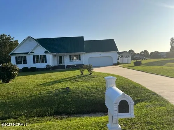 1717 Morris Circle, Greenville, NC 27834