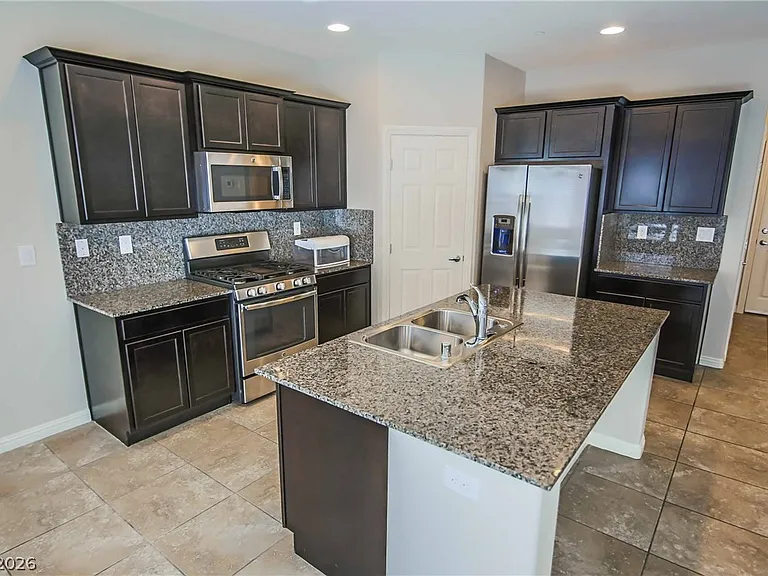 1143 Jesse Harbor Ave — Photo 14