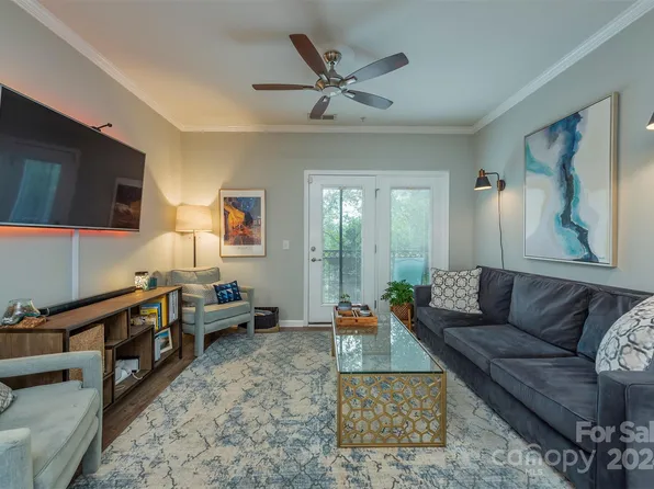 723 Appeldoorn Cir, Asheville, NC 28803