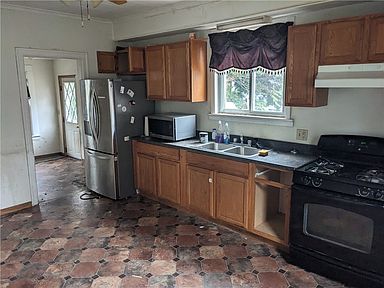 89 Phoenix St, Canandaigua, NY 14424 | Zillow