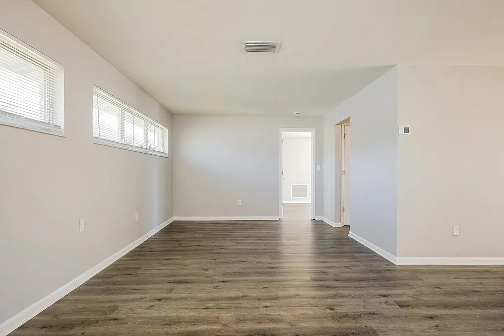 2 bed, 2.0 bath, 1128 sqft, $1,960 — Photo 4