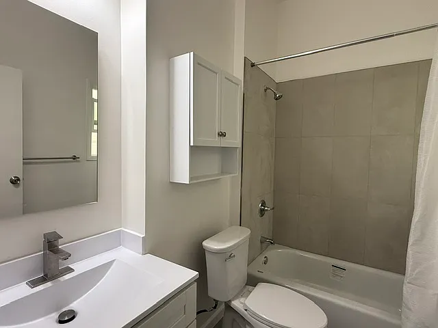 1034 Clement St — Photo 10