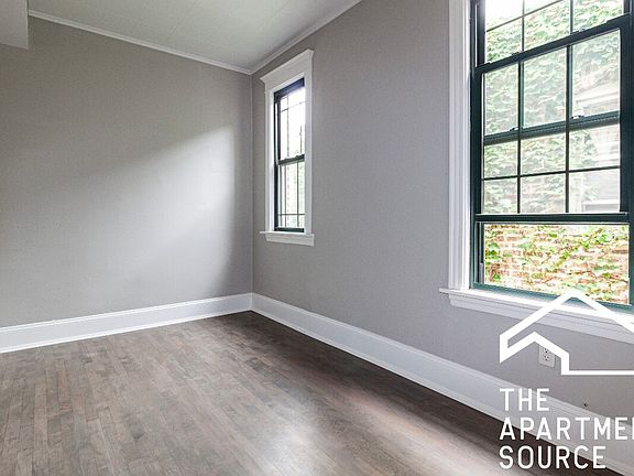 4th image of 2034 N Sawyer Ave #2