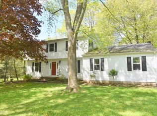 247 Oak Ln, Cresco, PA 18326