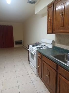 1st image of 15606 79th St Floor 1