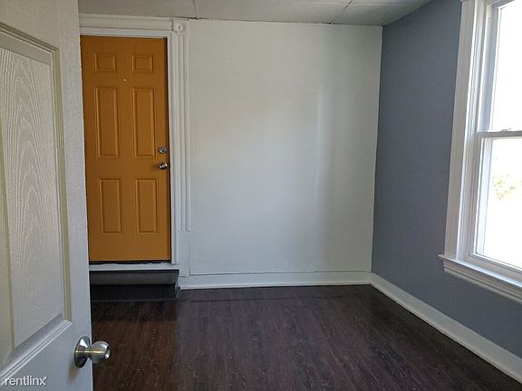 400 Agatha 2fl rear apt Bedroom angle 2