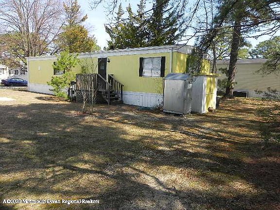 5th image of 29 Martin Dr