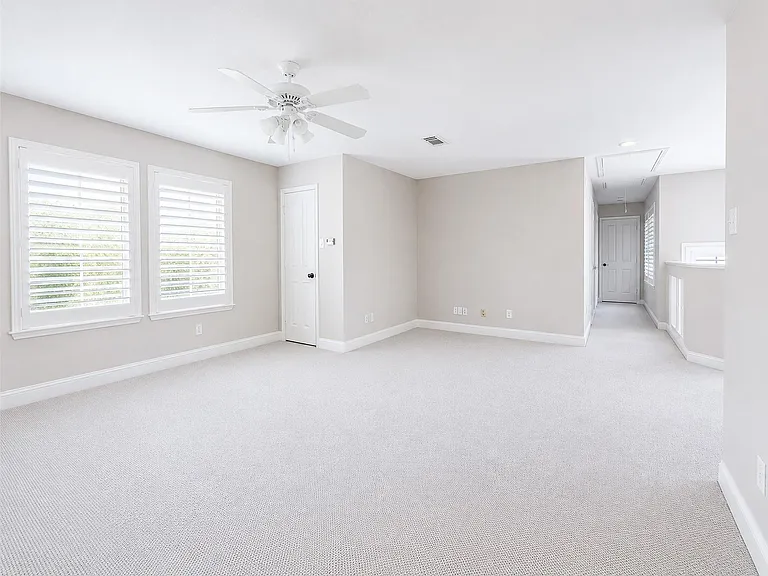 18 Doeskin Pl — Photo 33