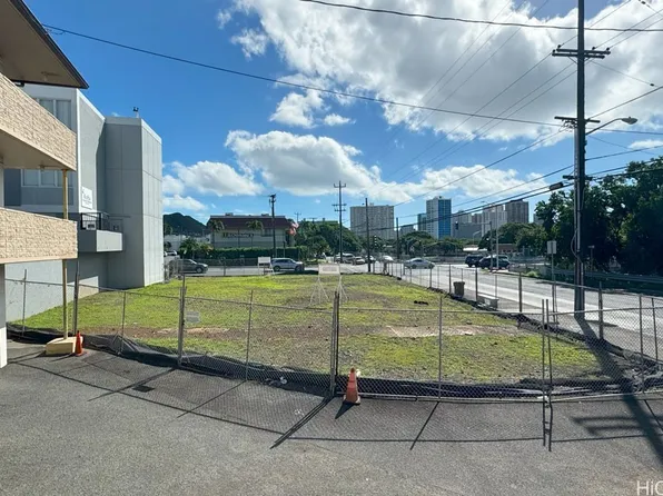 504 N School St, Honolulu, HI 96817
