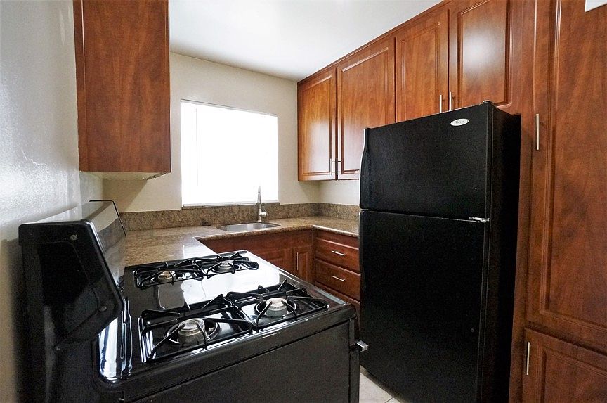 1st image of 2422.5 A St #2422.5
