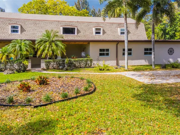 15101 SW 27th St, Davie, FL 33331