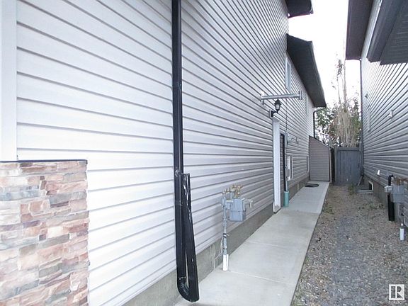 4th image of 17459 119th St NW