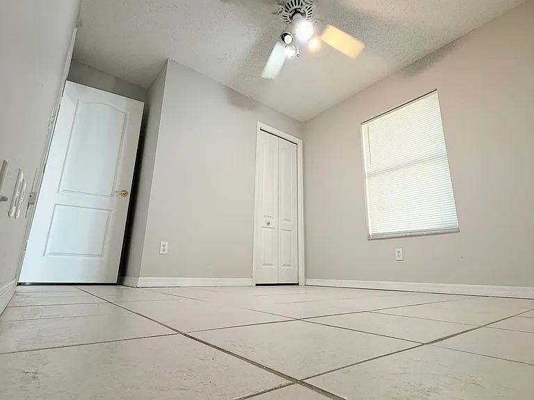 4414 Venice Dr — Photo 15