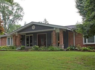 56 High Valley Dr, Chesterfield, MO 63017