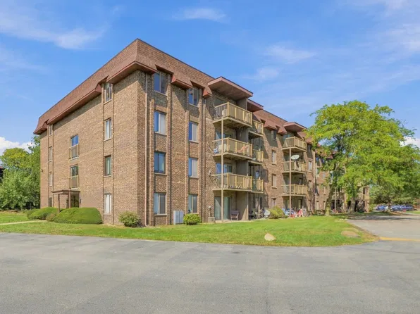 820 Elder Rd #C411, Homewood, IL 60430