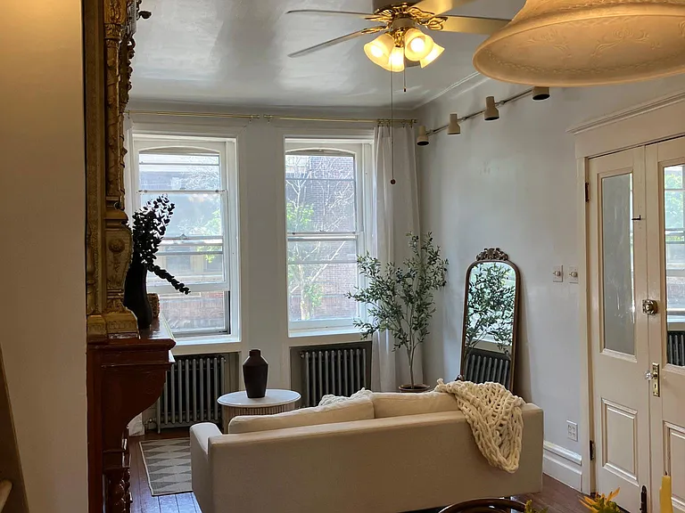 2219 Parrish St — Photo 10