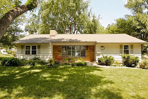 5117 W 65th Ter Photo 1