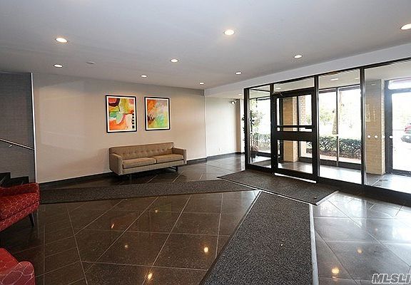 3rd image of 1 Birchwood Ct APT 3L