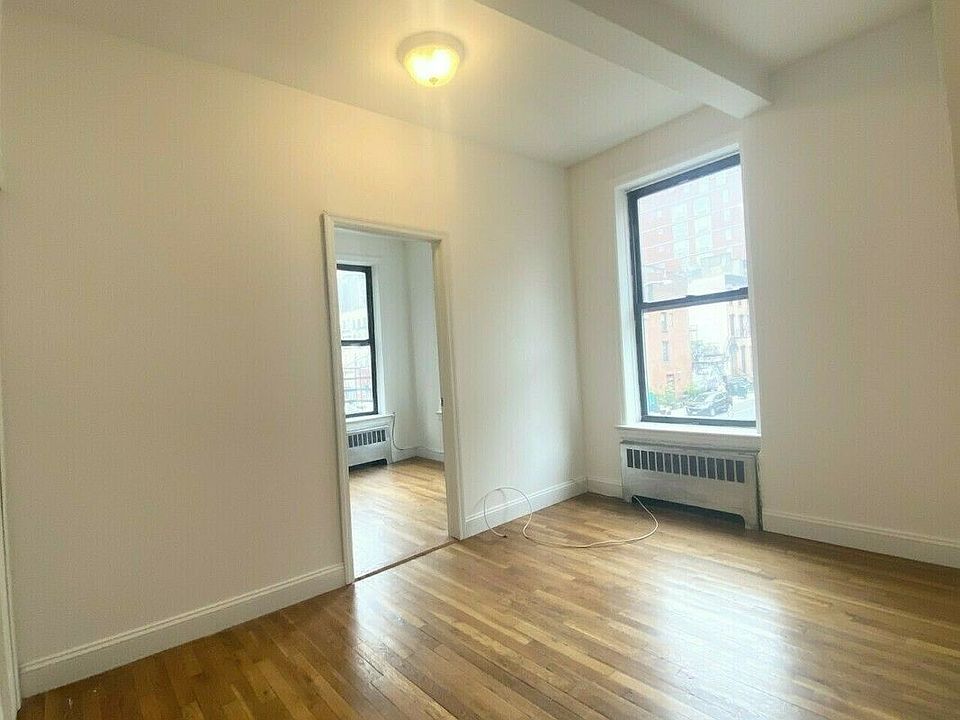 1st image of 200 W 21st St APT 1A