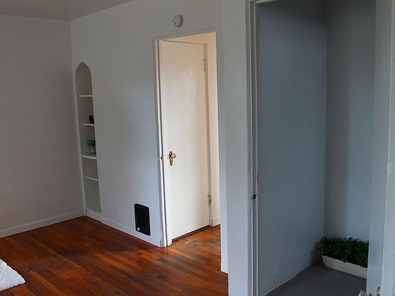 4th image of 300 N 16th St #16-07